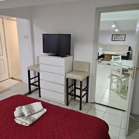 Lejlighed Atina Zarkovo